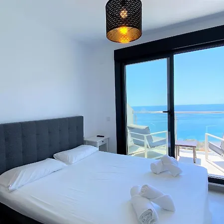 Fuer 6 Personen Ca 95 Qm In Nerja, Andalusien Costa Del Sol Lejlighed Nerja